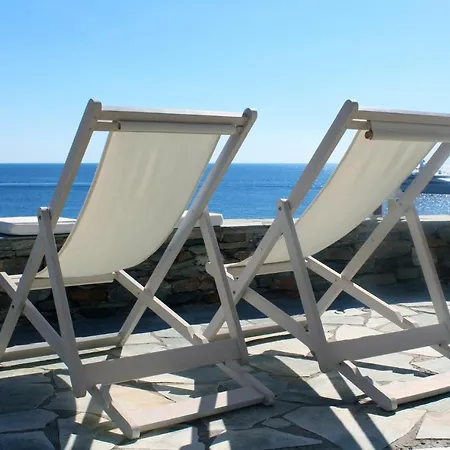 Romantic And Cozy House On The Waterfront In Koundouros, Kea *