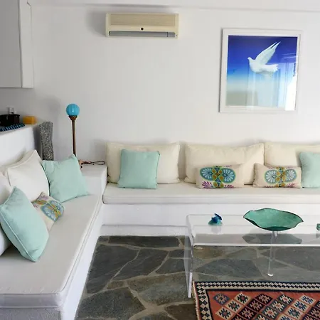 Romantic And Cozy House On The Waterfront In Koundouros, Kea