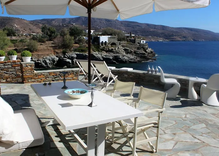 Romantic And Cozy House On The Waterfront In Koundouros, Kea